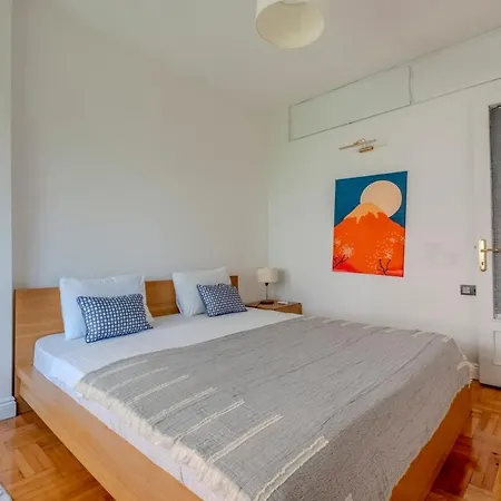 Appartement 5-bedroom With Sea View *