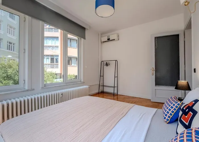 5-bedroom With Sea View *