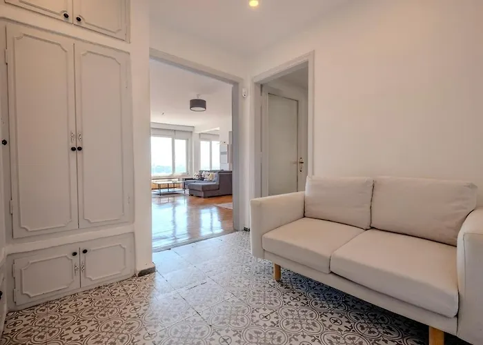 شقة 5-bedroom With Sea View *