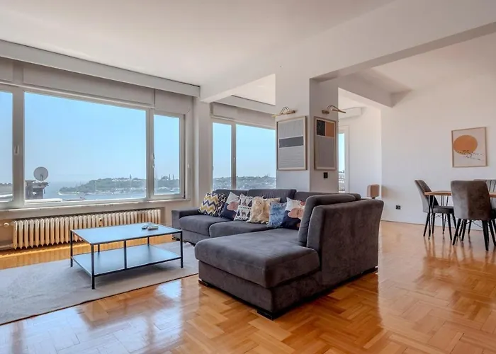 شقة 5-bedroom With Sea View اسطنبول