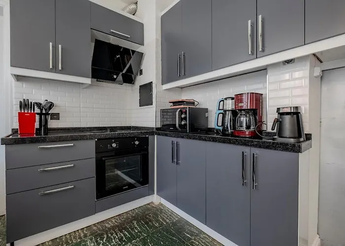 5-bedroom With Sea View اسطنبول