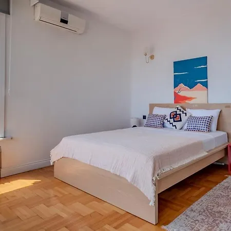 5-bedroom With Sea View *
